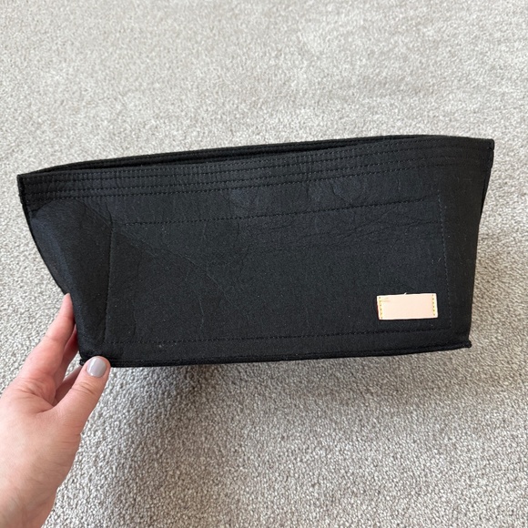 Large Felt Handbag & Tote Purse Organizer in Black - Picture 1 of 5
